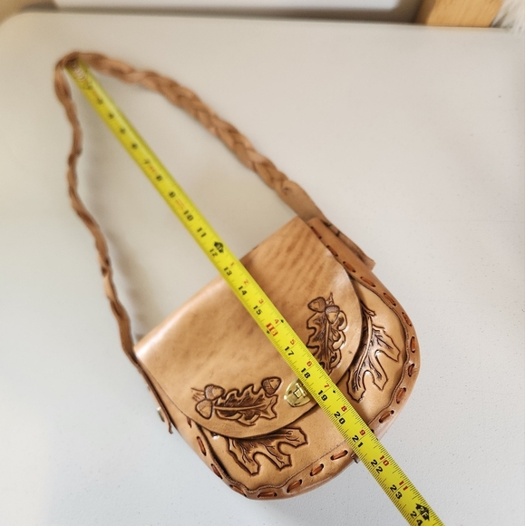 Vintage 1970s Tooled Acorn Leather Shoulder Bag Purse Boho Hippie Festival 70s - Picture 11 of 13